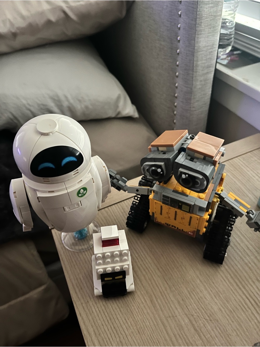 Lego Yellow WALL·E and White EVE Robot Building Set - Picture 2 of 3